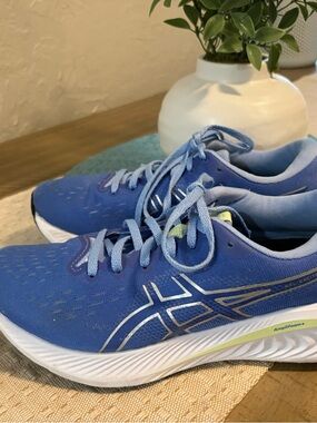 ASICS Women's Gel- Excite Blue Mesh Athletic Running Shoes with Silver Accents